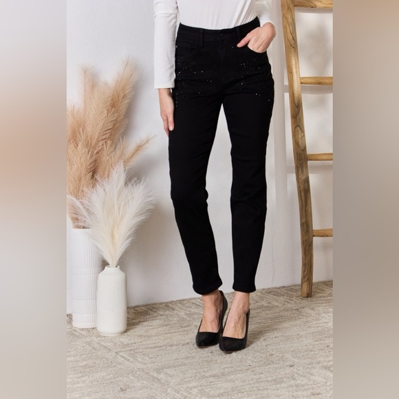 Judy Blue Rhinestone Embellishment Slim Jeans - Picture 1 of 11